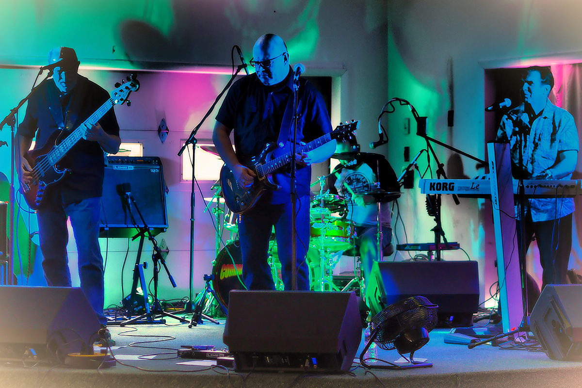 Picture of the band Common Bond as it performs at Songs4Sight 2019